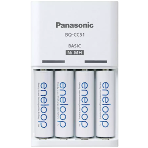 Зарядно за акумулаторни батерии АА/ААА Panasonic Eneloop с 4 АА х 1900 mAh