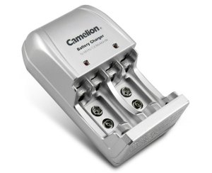 Зарядно за акумулаторни батерии CAMELION за 4 батерии АА/ААА или 2 батерия 9V